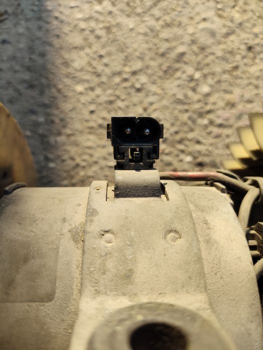 Продам моторчик на иномарку