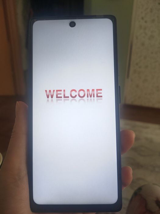 Продам новый телефон