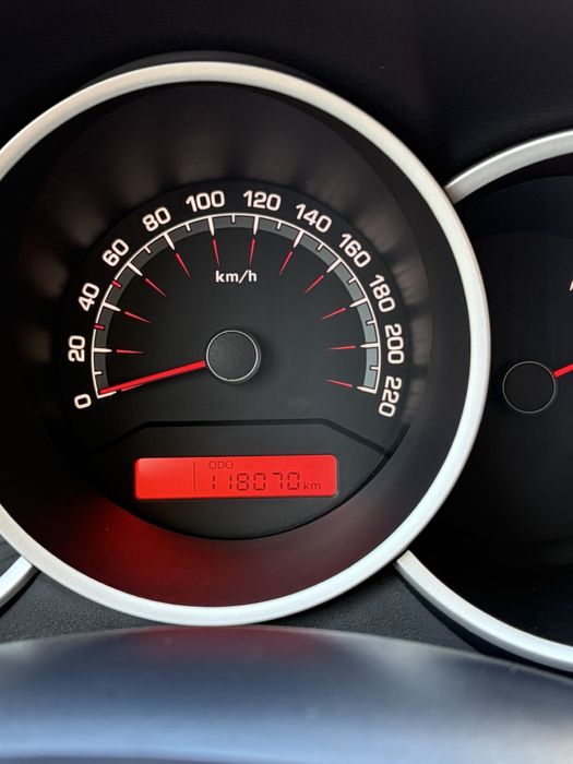 Kia Venga 1.4 бензин 2009