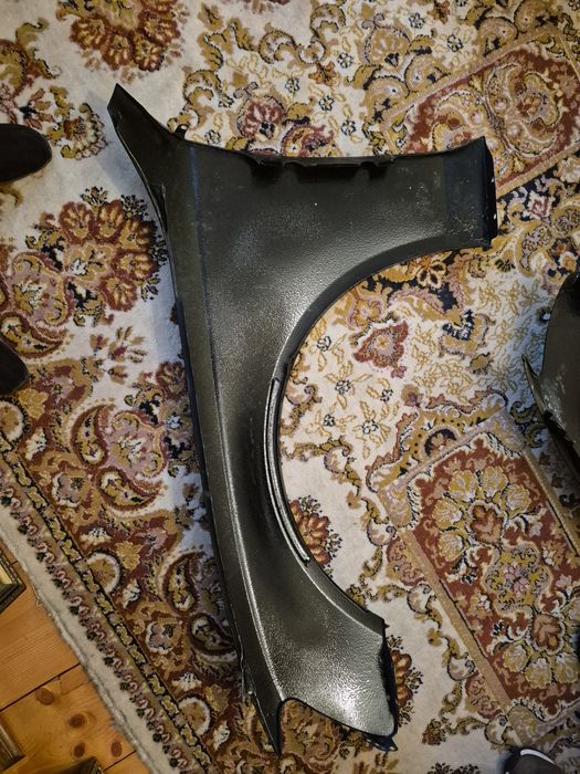 Vând aripi audi a4 b8