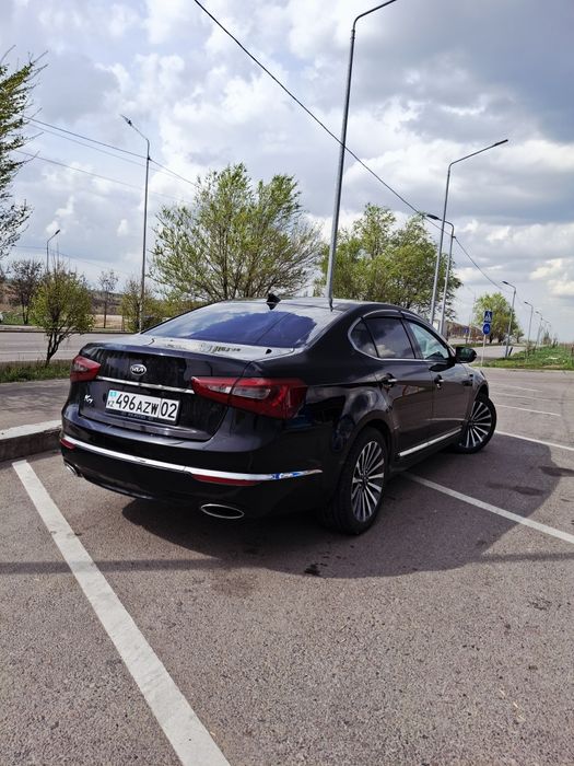 Продам KIA K7 свежий