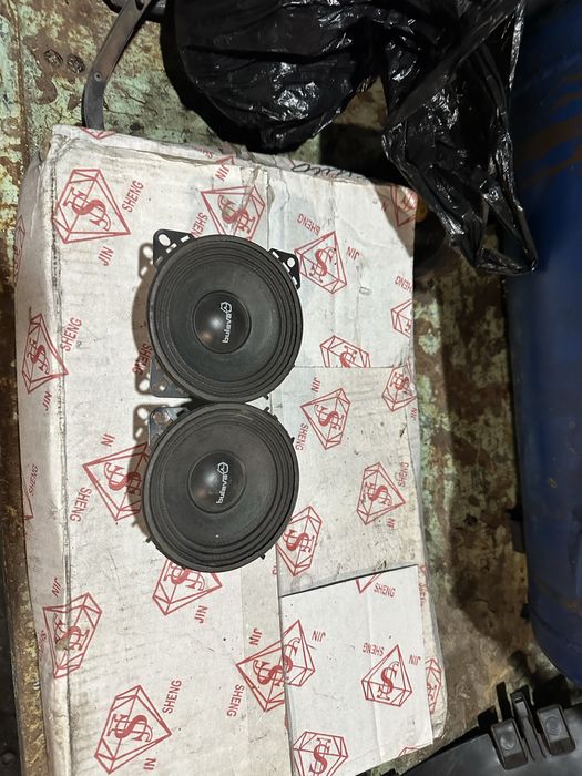 Продам запчасти на 124 мерседес.