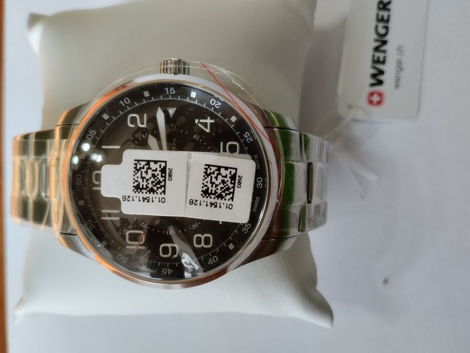 Часы швейцарские