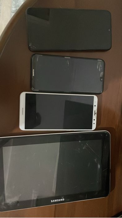 Телефоны на запчать