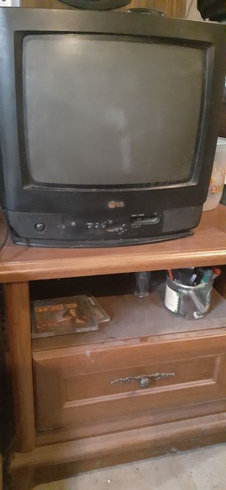 Продам телевизор Lg