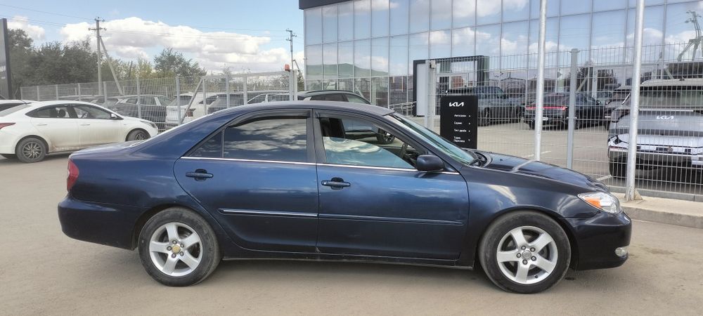 Продам Тайоту Камри 30 американец.