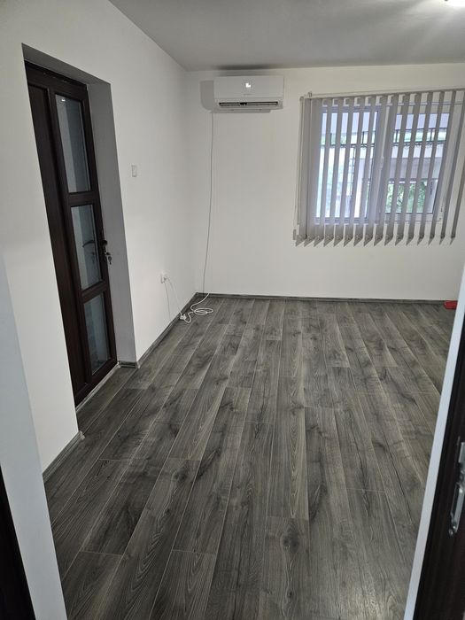 Casa pe 33000mp ( 3.3 Ha)