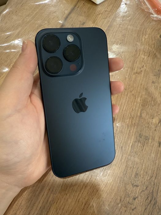 Продается Iphone 15 Pro  хорошом состоя