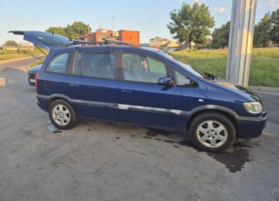 Opel Zafira, 2.2 бензин/ газ, 7 места
