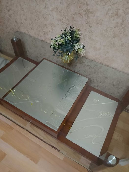 Журнальный столик