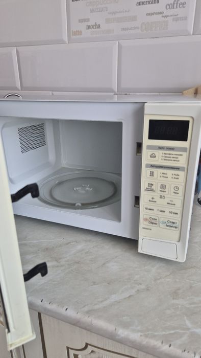 Продам микроволновую печь