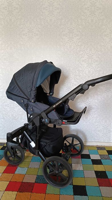 Продам коляску Adamex Emilio 2в1