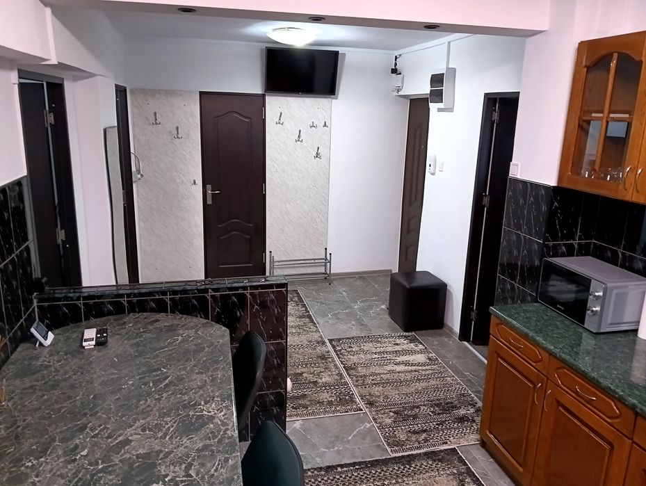 Apartament central de închiriat