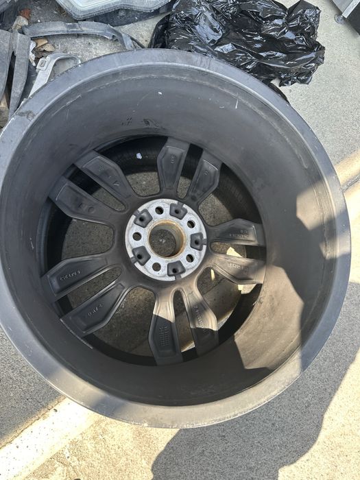 BMW 7 серия G11/G12 - 1 Джанта 20”