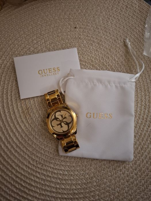 Оригинален часовник Guess