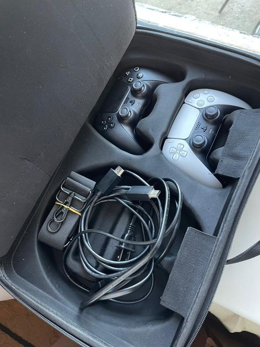 PS 5 PRO 2T продам срочно