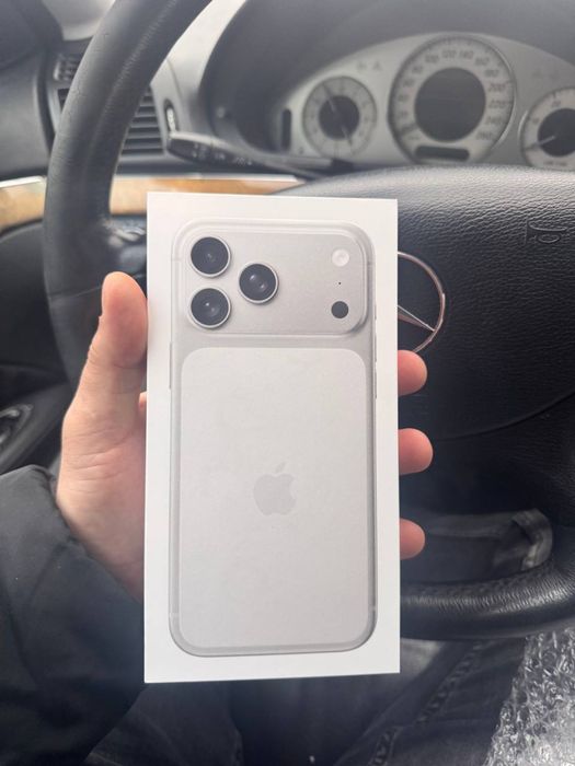 iPhone 17 Pro Max Silver 512 gb