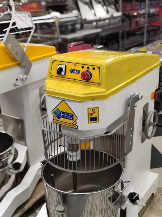 Миксер планетарный промышленый