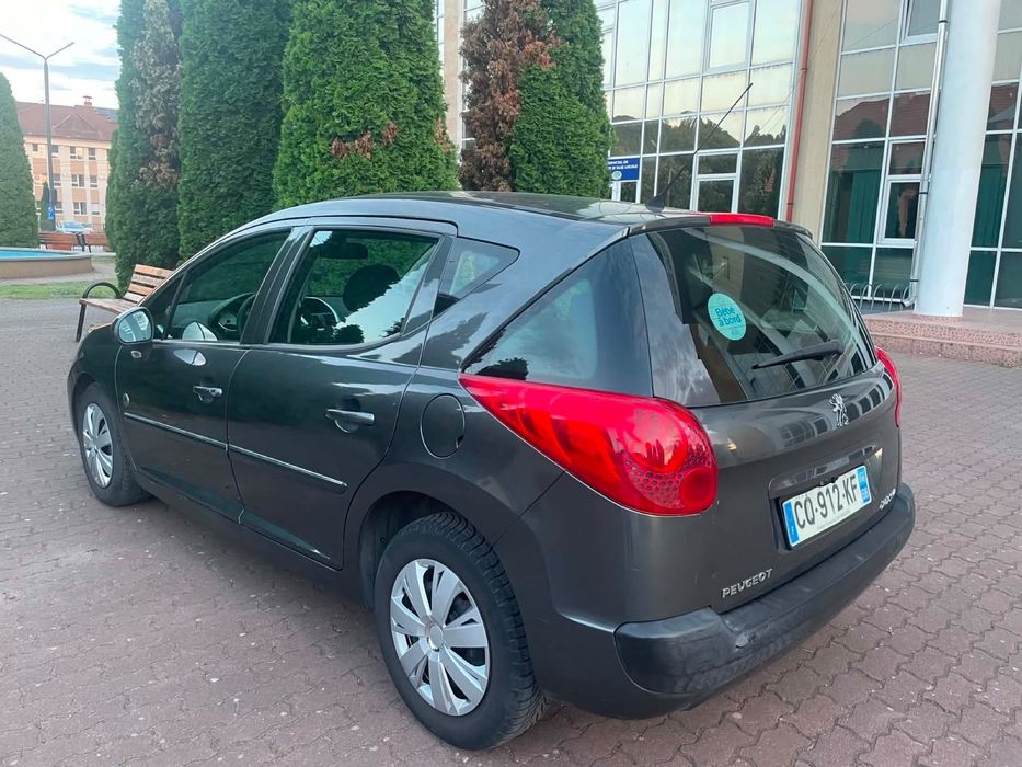 Peugeot  207 1.4 16 V 2013