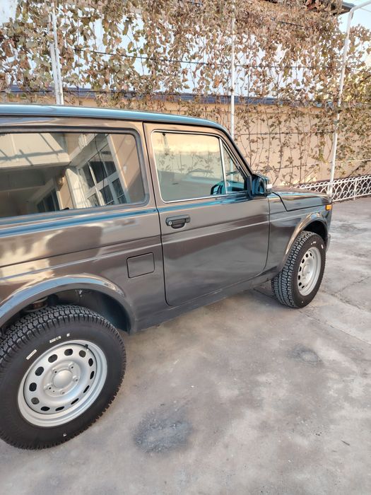 Продаю Нива 2121