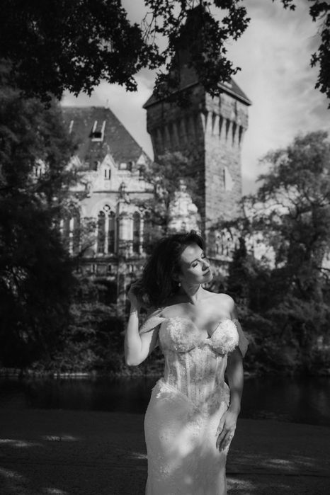 Rochie de mireasa Royal Vladiyan