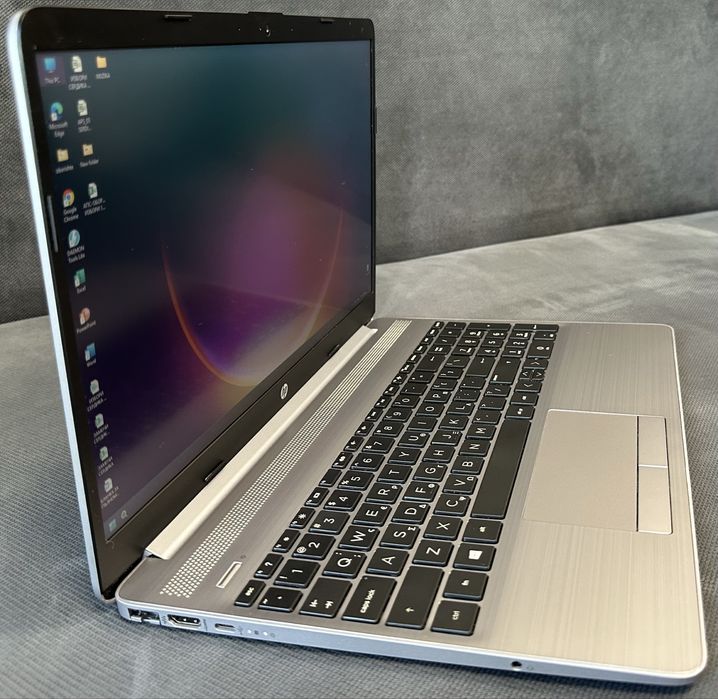 лаптоп HP 255 G8