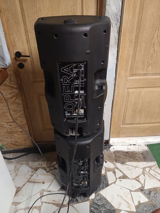 Vând două boxe active