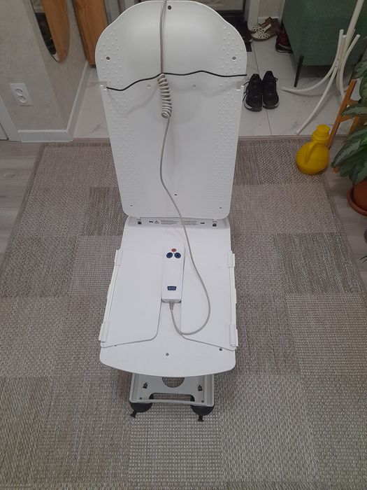 Кресло-подъёмник для ванны