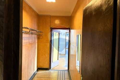 Дава се под наем Четиристаен апартамент в София, Център - 120 кв.м за 990 € - Снимка #15