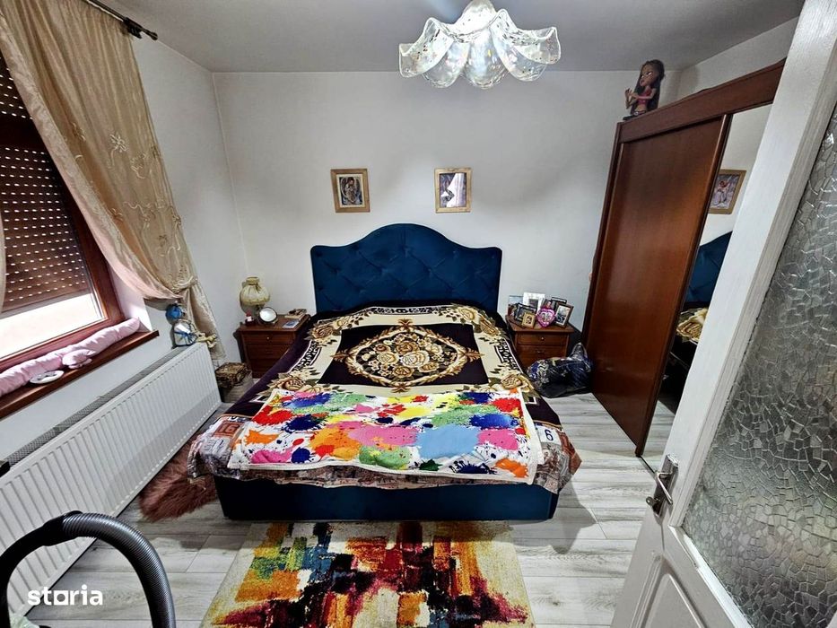 Casa vanzare 6 camere ,cu 629 mp teren zona PARCUL DE SOFT