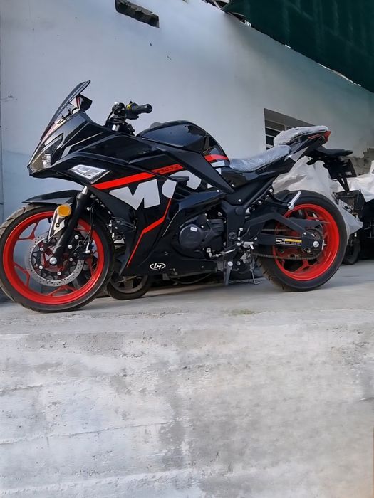 MOTO 250kub motosikl