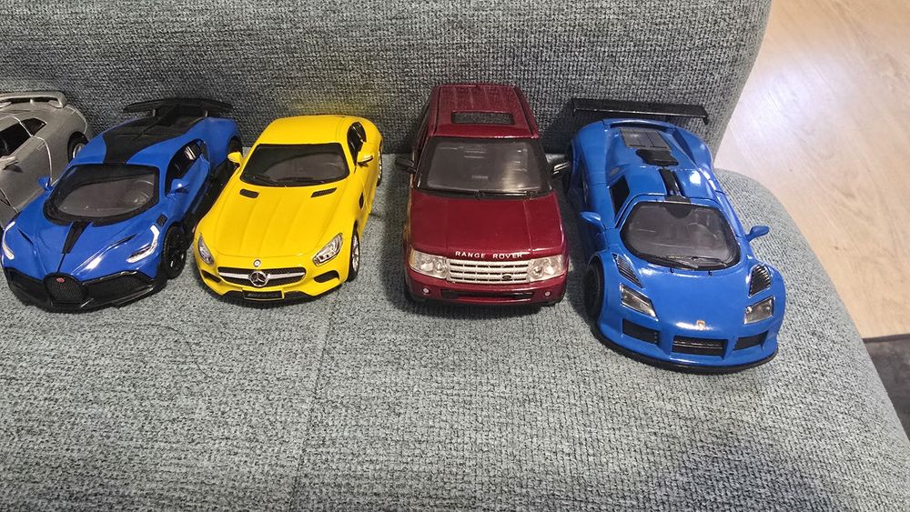 Метални колички за колекционери в перфектно състояние