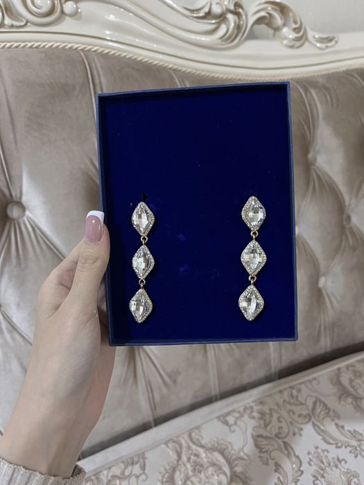 Продам серьги сваровские