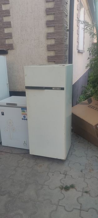 Холодильник рабочий