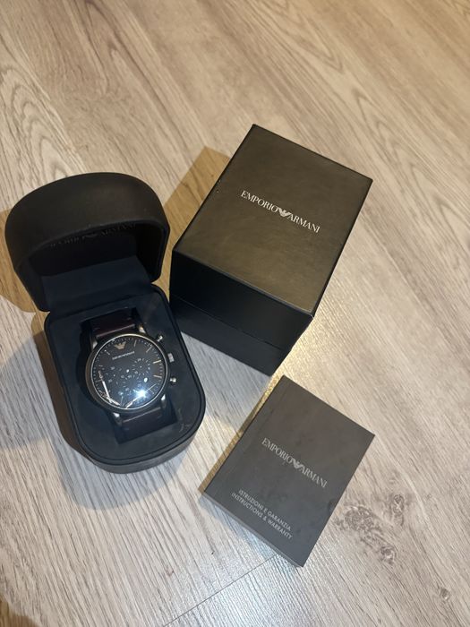 Ceas Armani pentru piese