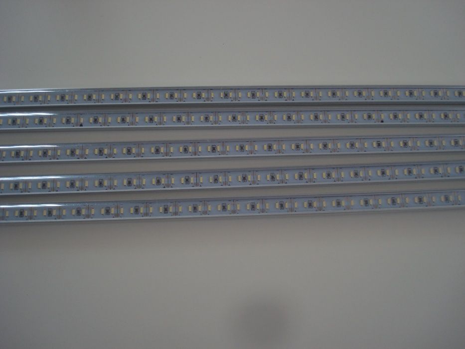 Banda led rigida- 12v/ 35W si  220V cu suport, lungime 1m