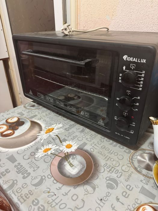 Продаётся духовка хорошее состояние