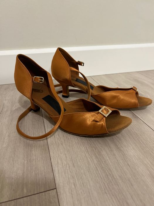 Туфли для танцев