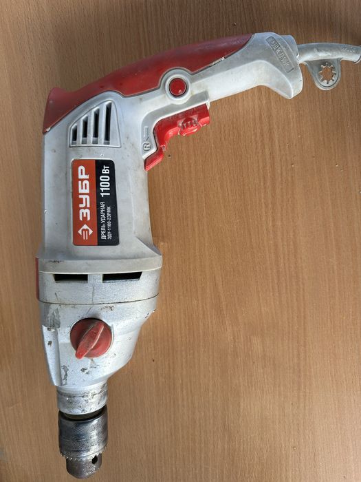 Продаю дрель,перфоратор ,лобзик, болгарку