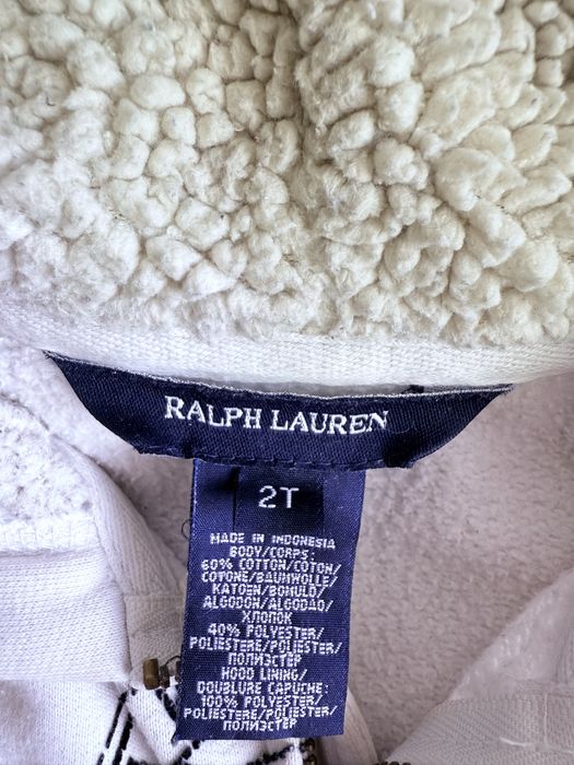 Фирменная верхняя одежда на девочку