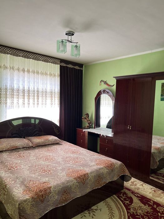 2 хонали 65 кв.м квартира Срочоо сотилади Аэропортга якин