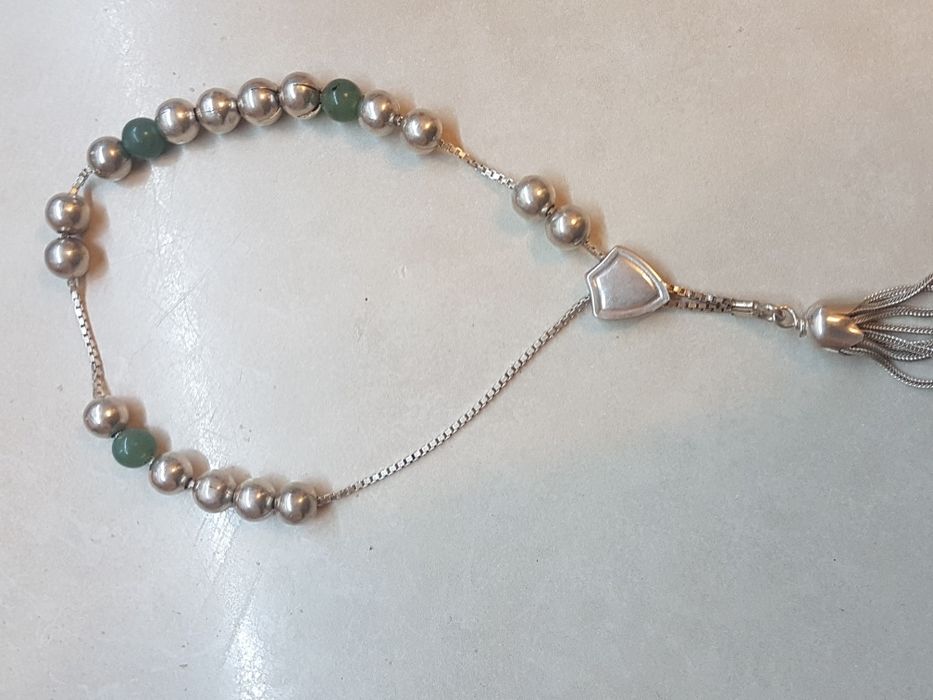 Сребърна броеница