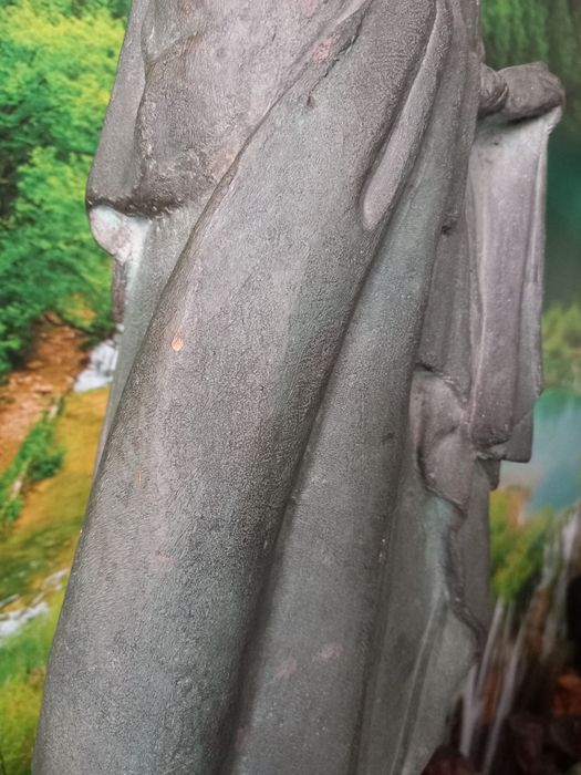 Стара Бронзова Статуя "Дева Мария с Плащеницата"