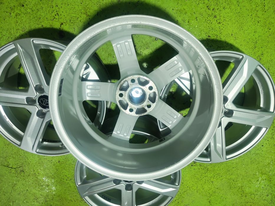18 5x114.3 Toyota лети джанти 5х114.3 тойота