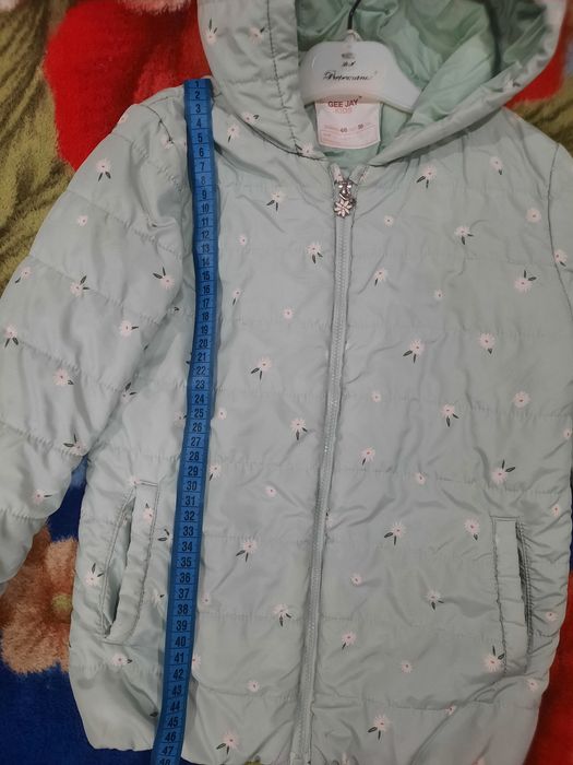 Куртка на девочку