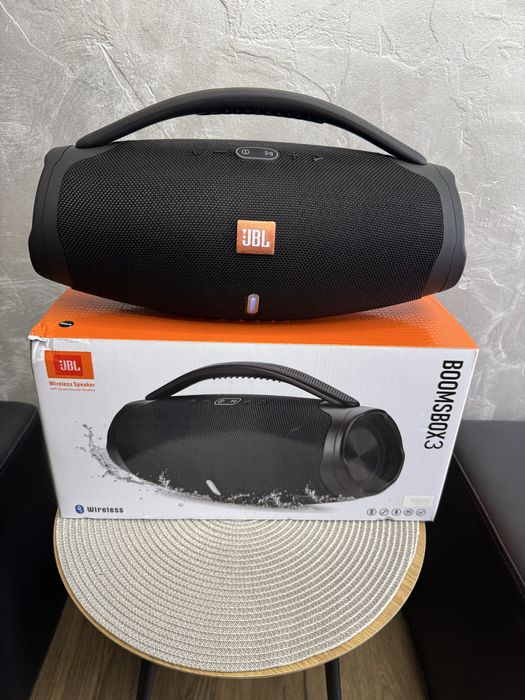 Голяма JBL Boombox 3 2x30w 60w 40см.