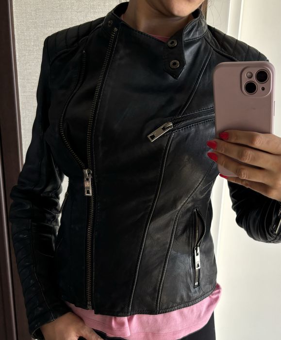 Кожено яке Bershka