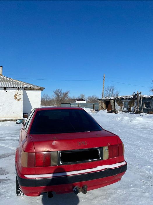 Ауди 80 Б4 красный