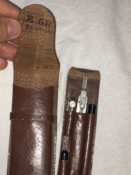 Set de buzunar pentru desen tehnic SKALA Poland in stare foarte buna.