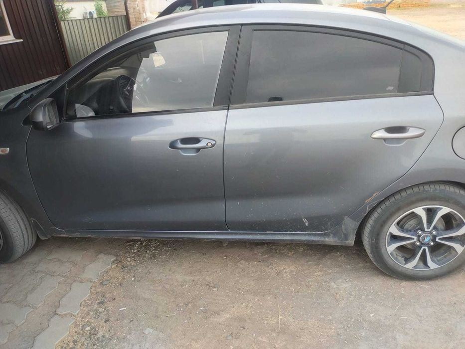 Продам машину kia Rio